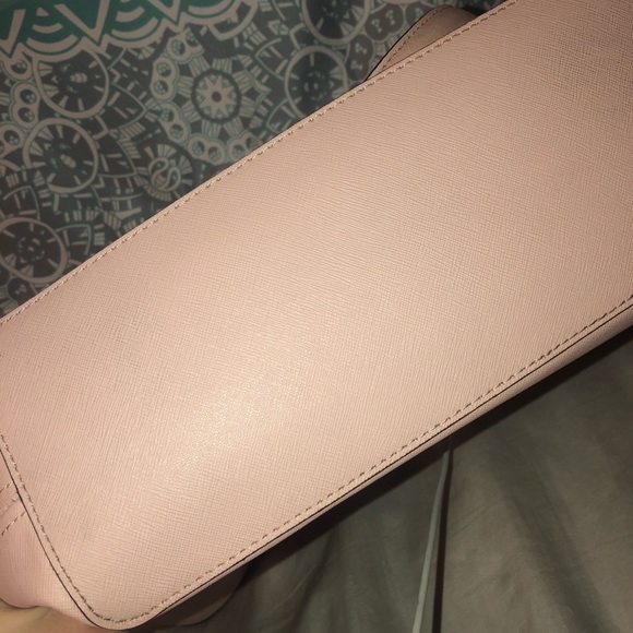 Michael Kors Purse / Tote - Picture 5 of 6